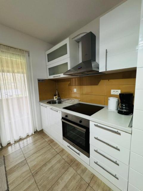 Apartments Paradise Licko Petrovo Selo 외부 사진